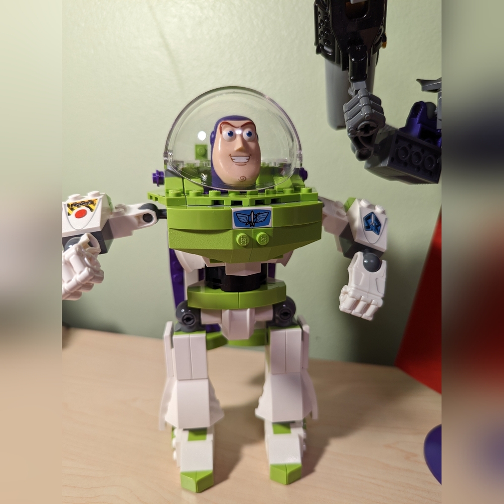 Lego Disney Buzz lightyear and Emperor Zurg Toy story figures (READ DESCRIPTION) - Picture 3 of 13